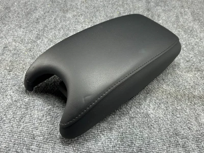 HONDA HR-V EX-L 16-22 OEM CONSOLA CENTRAL DELANTERA REPOSABRAZOS CUBIERTA CUERO NEGRO 3K Foto 1 de 4