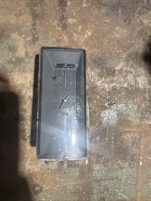 Relógio Cadillac Escalade 2007-2012 preto ESV EXT 15884145 #1 - Imagem 1 de 2