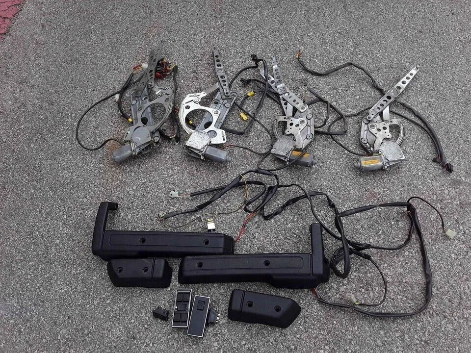 Kit de janela elétrica volvo 240 - Imagem 1 de 1