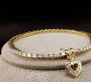 Bracciale Tennis Stile Cuore Diamanti Creati in Laboratorio Tondo 7Ct Placcato Oro Giallo 14k - Foto 1 di 7