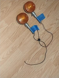 1978 HONDA CB550 CB550 REAR TURN SIGNAL LIGHT Pair Cb 550 Oem Stem Bracket 78   - Picture 1 of 4