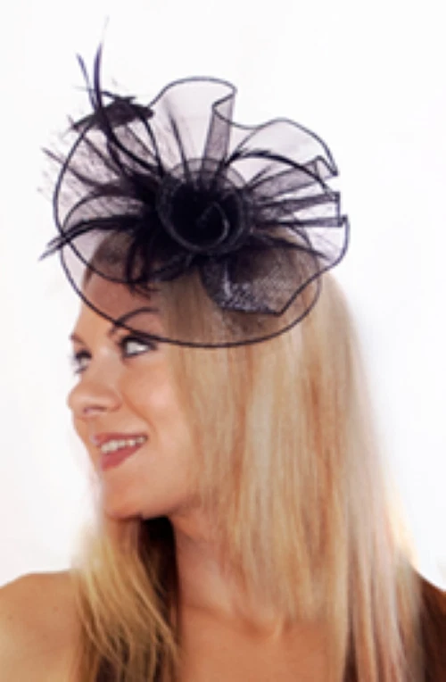 Sombrero Fascinator Negro Lazos de Organza con Red de Pescado y Plumas Sombrero Derby de Kentucky  Foto 1 de 1