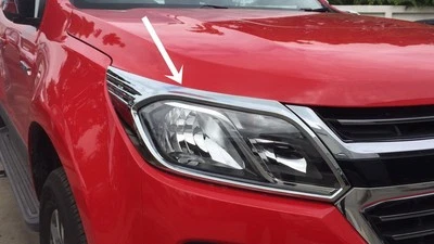 КОМПЛЕКТ ИЗ 2 ХРОМИРОВАННЫХ ПЕРЕДНИХ ФАР CHEVROLET NEW COLORADO 2016  - Изображение 1 из 2