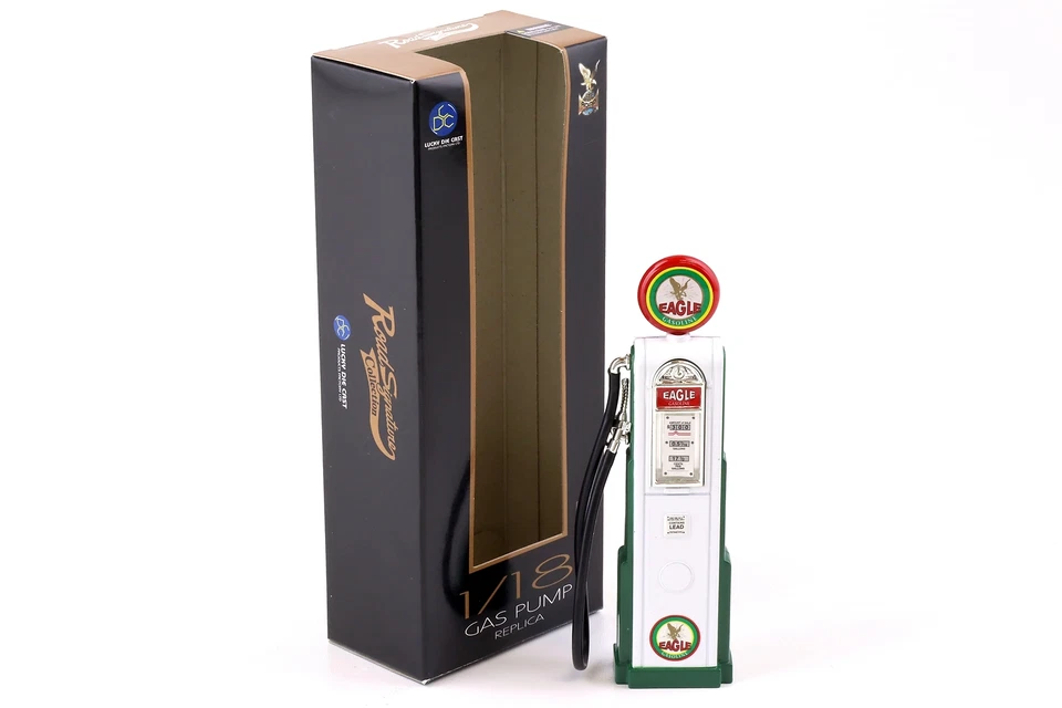 Road Signature 98611 "Eagle Gasoline" Vintage Digital Gas Pump 1/18