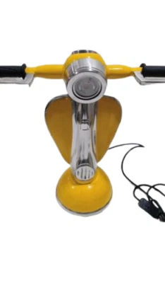 Lampada Design Retro Collection Vespa Gialla - Immagine 1 di 4