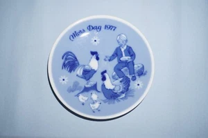 Porsgrunds Norway Mors Dag Mother's Day plate 1977 blue white 8th issue EUC - Picture 1 of 4