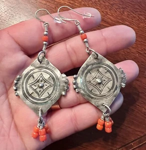 Antique Silver Berber Moroccan Niello Ida Ou Nadif Earrings with Orange Coral. - Picture 1 of 16