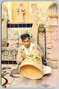 Postal México Artesanías de Tlaquepaque Artes Artesanías Hombre Pintura Maceta - Imagen 1 de 2