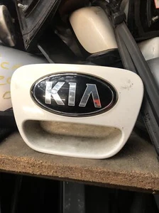 KIA PICANTO MK3 JA TAILGATE BOOTLID HANDLE UD White 2017 - 2022 81720G6010 - Picture 1 of 3