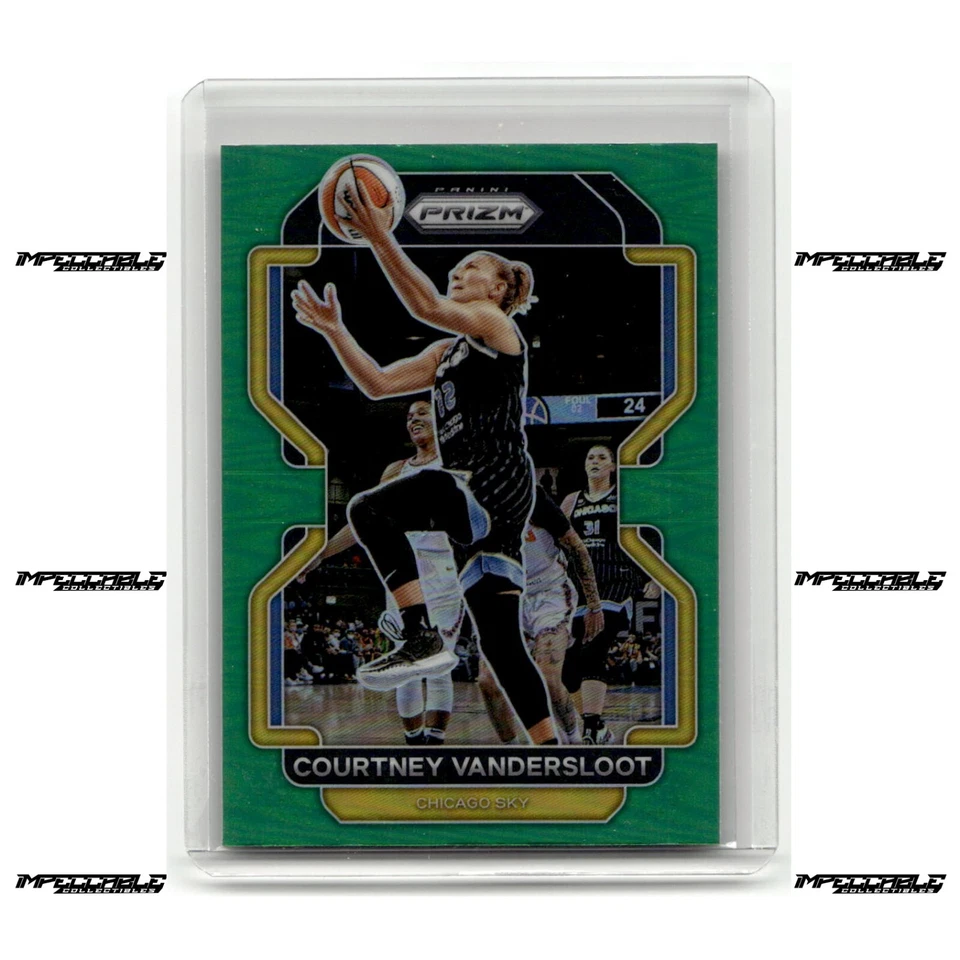 2022 Panini Prizm WNBA - Courtney Vandersloot #103 Green Prizm SP - Image 1 of 2