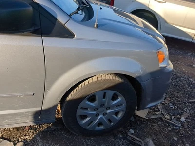 Dodge Grand Caravan 2008-2020 guardabarros de pasajero KVBHD Foto 1 de 4