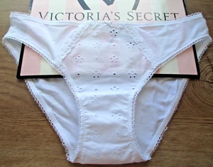 VICTORIA'S SECRET Mutandine Bikini Cotone Occhiellato VS Bianco S M L XL NUOVE CON ETICHETTE - Foto 1 di 5