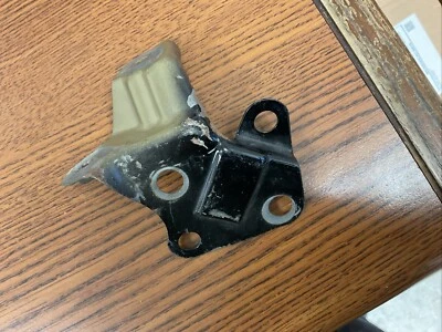 Soporte de soporte lateral núcleo guardabarros izquierdo Lexus Rx350 2012-2015 OEM Foto 1 de 2