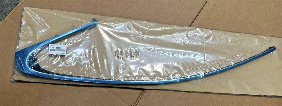 LEXUS ES35 2007 - 2012 75708 - 33030 成型子组件,后门窗框,右手 — 第 1/1 张图片