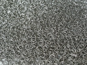 1 Pound Bright Aluminum Chainmail Jump Rings 16G 1/4" ID (3600+ Rings) - Bild 1 von 4