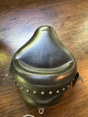 Asiento Mustang Harley Davison de cuero negro asiento individual para Harley para Sporster Foto 1 de 4