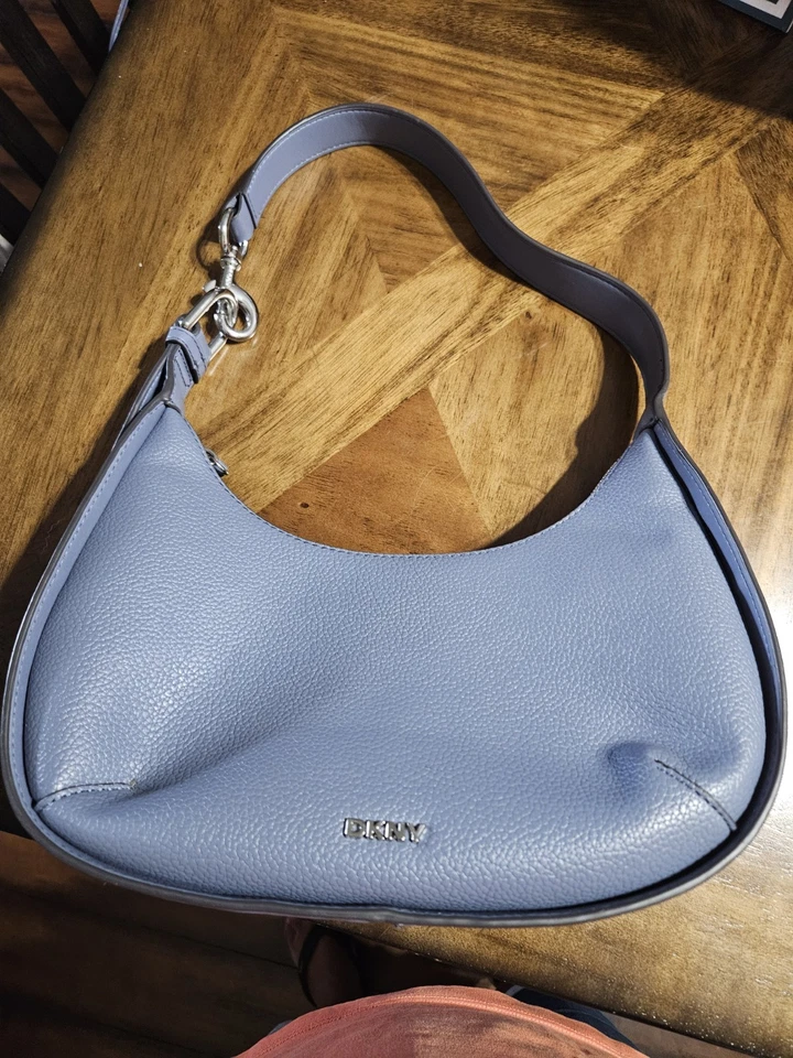 Bolso Hobo DKNY Tomillo Acero Azul Bolso de Hombro Nuevo con Etiquetas Foto 1 de 4