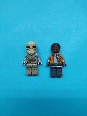 Lego Star Wars Force Awakens Lote de 2 Minifiguras Finn, Scavenger Rey! Foto 1 de 4