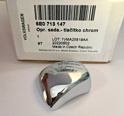 NEW GENUINE SKODA FABIA OCTAVIA YETI SUPERB DSG SHIFT BUTTON COVER 5E0713147 - Image 1 of 4