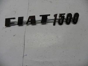 FREGIO POSTERIORE FIAT 1500 CARATTERI PICCOLI - FERRO - - Foto 1 di 1