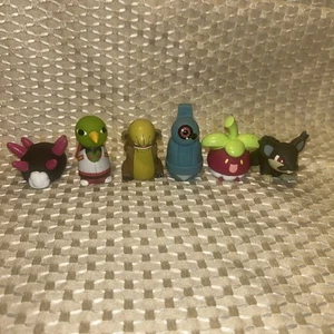 2001 Pokemon Finger Puppet lot of 6 Figure Catch Them All Nintendo Bandai - Picture 1 of 13
