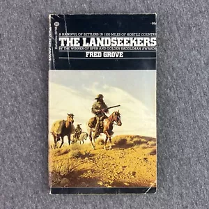 The Landseekers - Fred Grove RARE Vintage 1974 Western Spur Award Paperback Book - Picture 1 of 8