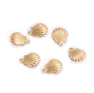 40pcs Stainless Steel Gold Hollow Shell Scallop Charm Pendant for Jewelry Making - Picture 1 of 3