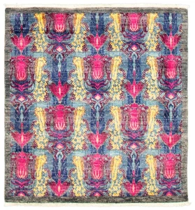 Traditional Hand-knotted Wool Oriental Carpet 4'2" x 4'4" Area Rug - Picture 1 of 9