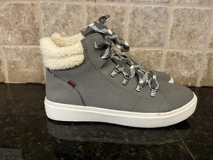 DR SCHOLLS Oh Wander BE FREE Womens Ankle Comfort Shoes 9.5 Gray Lace Up Fuzzy - Picture 1 of 7
