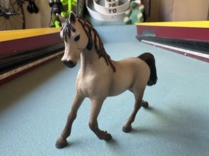 Schleich GREY ARABIAN MARE Figure Horse Farm Animal 2013 Retired Toy Figurine - Picture 1 of 10