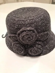 NWT Angela & William New York Beautiful Womens One Size Gray Acrylic Pillbox Hat - Picture 1 of 4