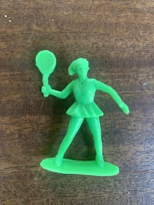 C-P Inc. Woman Green Tennis Player Plastic Toy Foto 1 de 2