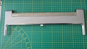 Plasturgie bandeau AP03W000F00 pièce détachée pc portable Hp DV7 1040em #C82 - Picture 1 of 2