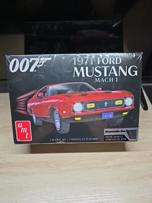 Kit modelo AMT James Bond 1971 Ford Mustang Mach I escala 1:25 Foto 1 de 4