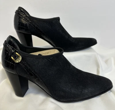 Donald Pliner Women's Black Suede/leather Pointed Toe Heel Ankle Boots  Size 9.5 - Image 1 of 4