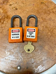 Master Lock Out/Tag Out Safety Padlock (lot os 2 with only 1 Key) - Picture 1 of 1