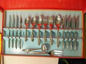 Vtg International Silver Company American Beauty Rose 56 pc Stainless Set in Box - Picture 1 of 9