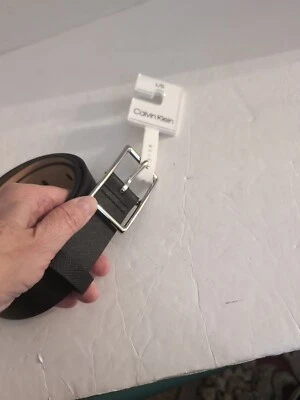 Cinturón de vestir Calvin Klein CK para hombre - textura simulada - negro XL Foto 1 de 4