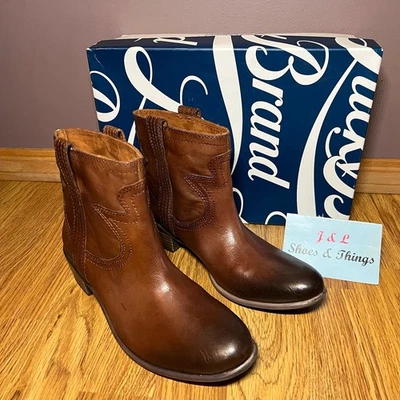 Lucky Brand Women’s Size 7.5B LK-Terra Brown Leather Cowboy Ankle Boots - Image 1 of 4