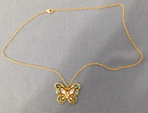 NEW BEAUTIFUL  BUTTERFLY NECKLACE--Has faux gems on it--VERY PRETTY - Picture 1 of 3