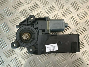 Moteur de lève vitre Avant Gauche - RENAULT MEGANE III (3) - Réf : 807315510R - Picture 1 of 4