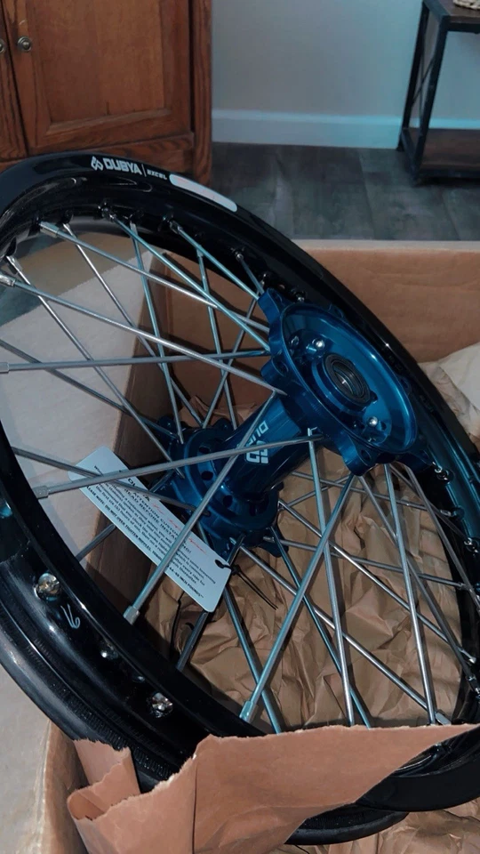 Juego de ruedas Dubya para ruedas Yamaha Yz 250f o 450f 2024-2025 Foto 1 de 2