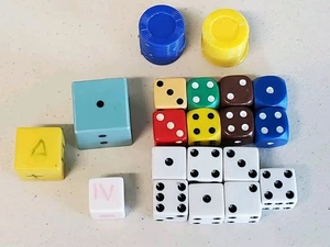 Vintage Game Dice And Chips Miscellaneous Parts - Picture 1 of 5