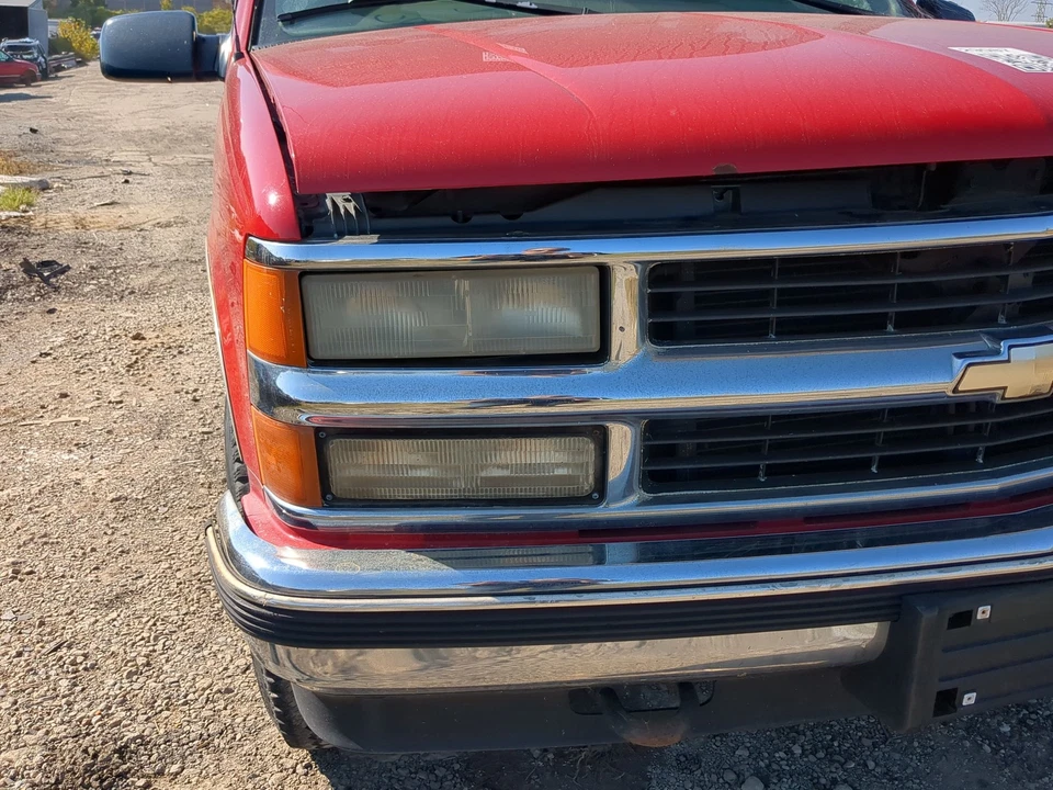 Faro delantero derecho pasajero Chevrolet K1500 OEM RB811 Foto 1 de 1