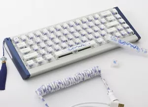 Ducky Year of the Dragon 2024 Zodiac Aluminum 65% Hotswap RGB Keyboard - Picture 1 of 3