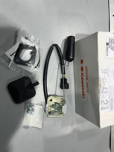 OEM GENUINE KAWASAKI ZR750 ZEPHYR 91-94 FUEL TANK SENDER GAUGE 52005-5004 - Picture 1 of 1