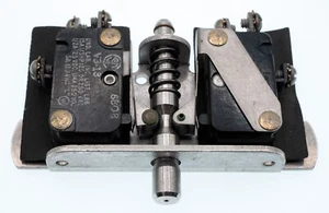 Micro Switch 4AC11 Basic / Snap Action Switches 5A 125VAC Door Safety Interlock - Bild 1 von 4