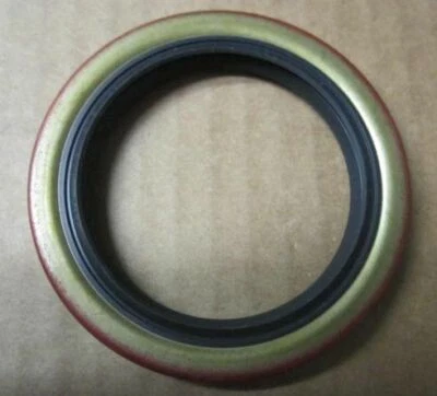 79 80 81 SELLO DE RUEDA DELANTERA CHEVY LUV SOLO SE ADAPTA A 4 RUEDAS MOTRICES Foto 1 de 2