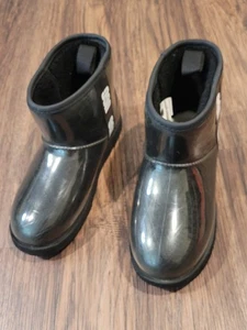 UGG Classic Clear Mini wasserdichte Stiefeletten Farbe SCHWARZ Damengröße 5 - Bild 1 von 9