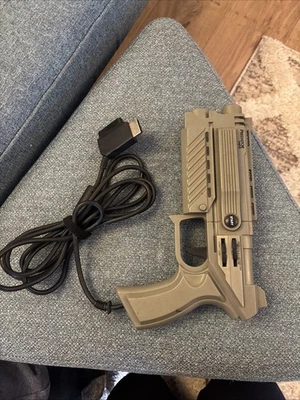 Logic 3 PREDATOR Lightgun Automatic Gun For Playstation 1 PS1 & Sega Saturn - Image 1 of 2
